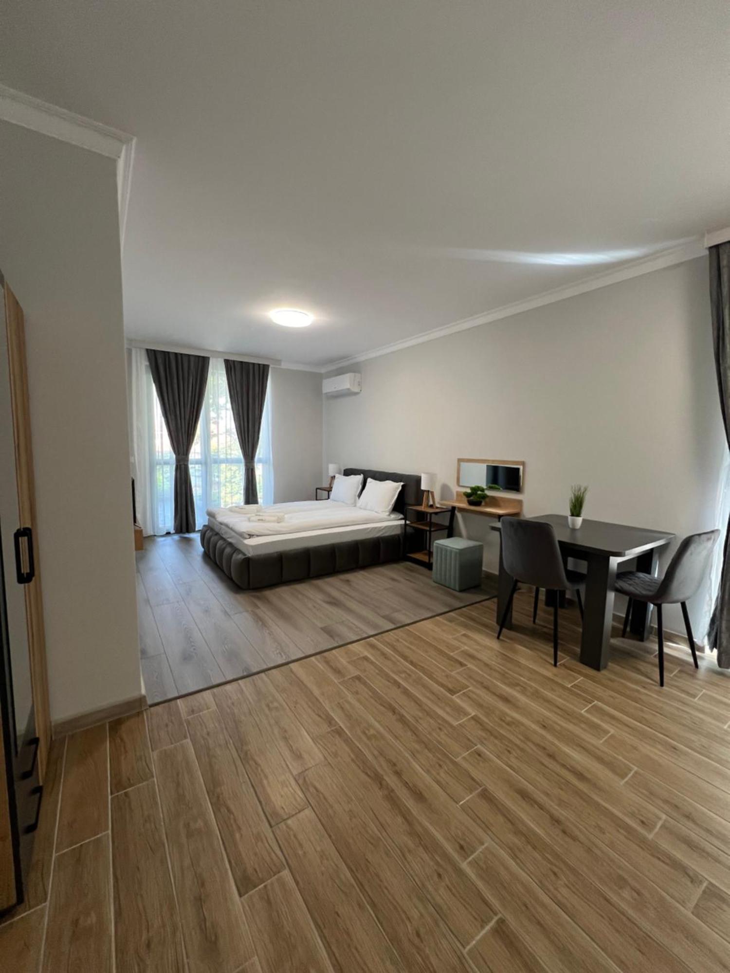 Green Park Apartments And Rooms For Guests Asenovgrad Extérieur photo